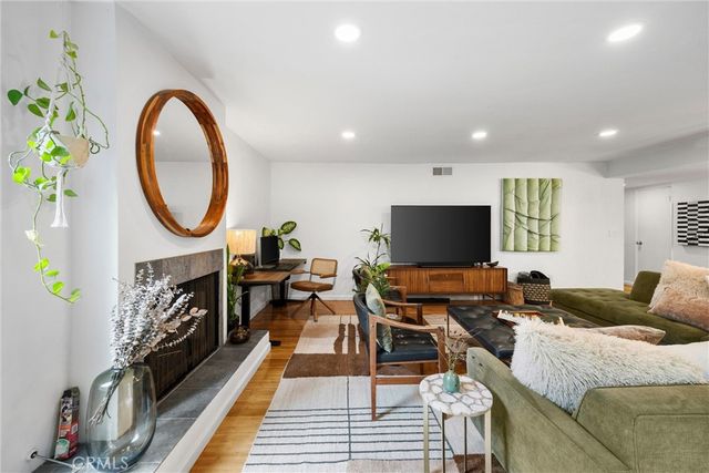 1768 Glendon Ave 4, Los Angeles, CA 90024