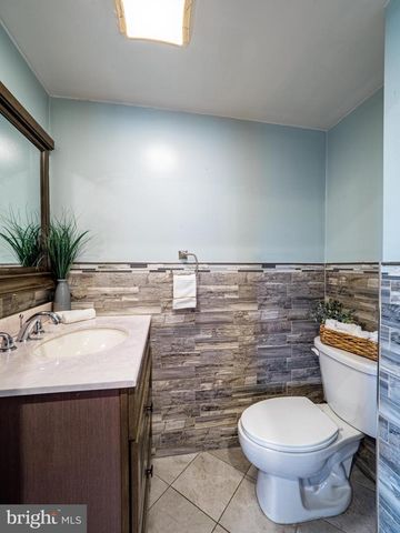 1481 CEDAR LN, Hamilton, NJ 08610