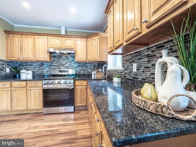 1481 CEDAR LN, Hamilton, NJ 08610