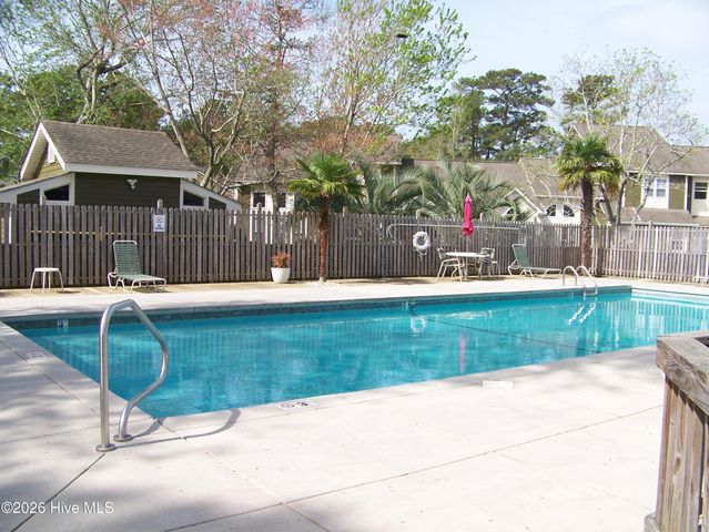 702 Cedarwood Village, Morehead City, NC 28557