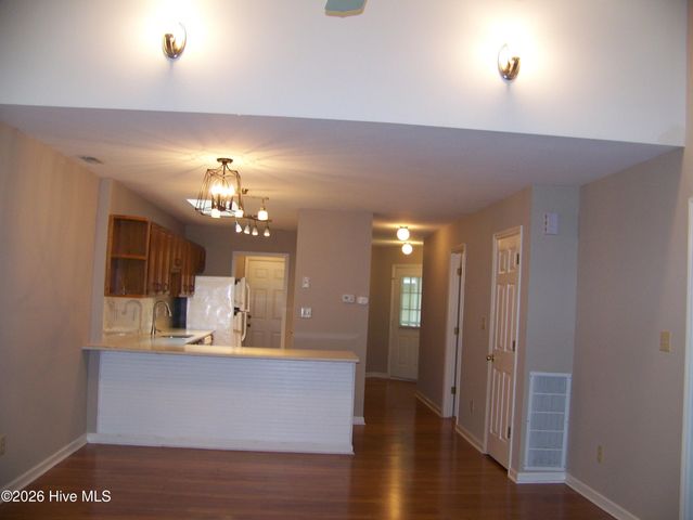 702 Cedarwood Village, Morehead City, NC 28557