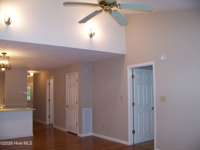 702 Cedarwood Village, Morehead City, NC 28557