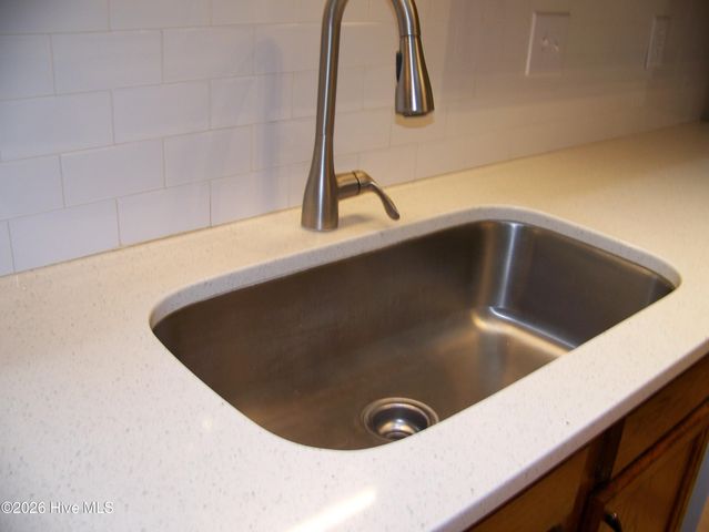 702 Cedarwood Village, Morehead City, NC 28557