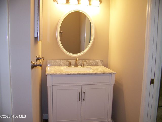 702 Cedarwood Village, Morehead City, NC 28557