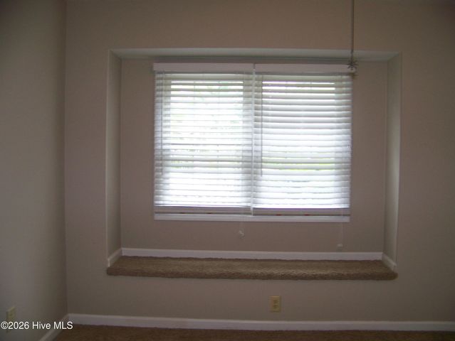 702 Cedarwood Village, Morehead City, NC 28557