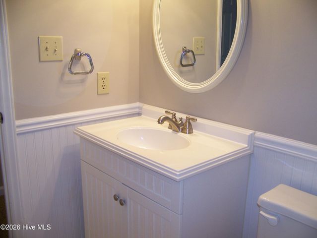 702 Cedarwood Village, Morehead City, NC 28557