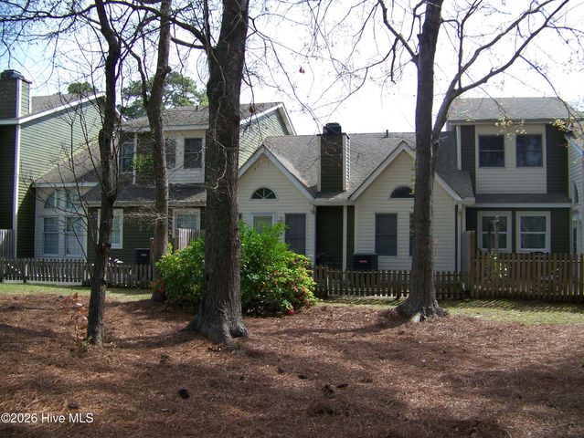 702 Cedarwood Village, Morehead City, NC 28557