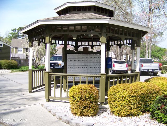 702 Cedarwood Village, Morehead City, NC 28557