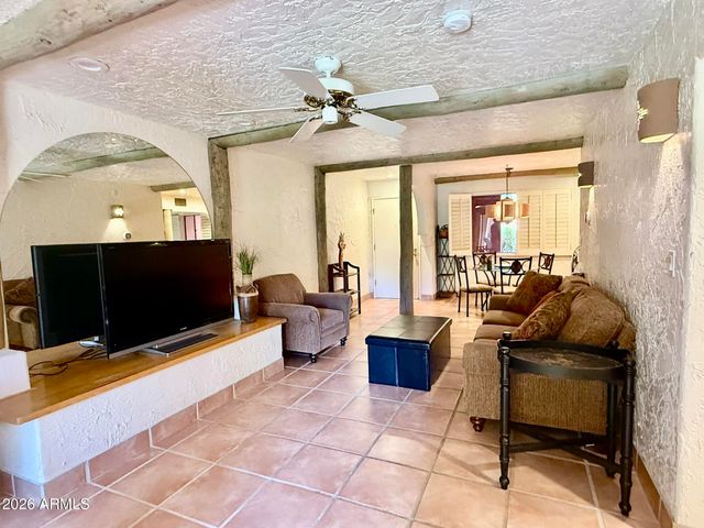 4303 E CACTUS Road 110, Phoenix, AZ 85032