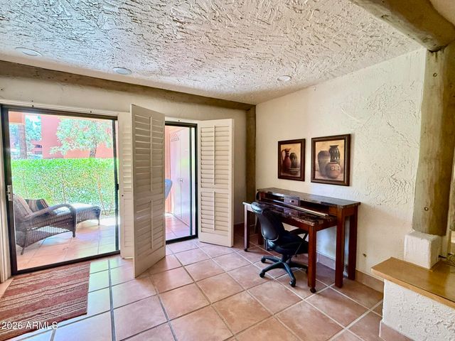 4303 E CACTUS Road 110, Phoenix, AZ 85032