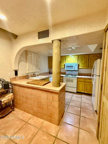 4303 E CACTUS Road 110, Phoenix, AZ 85032