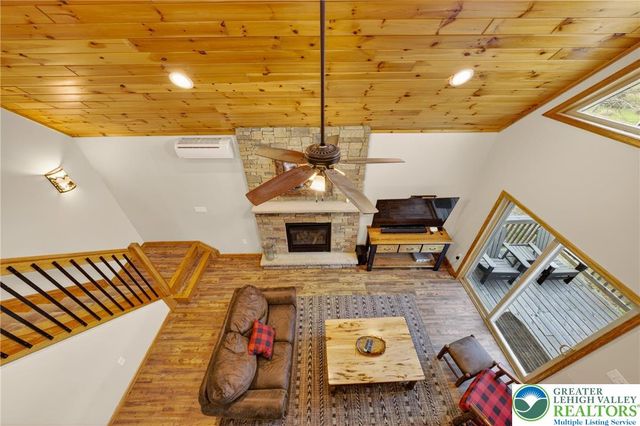37 Frost Lane, Penn Forest Twp, PA 18210