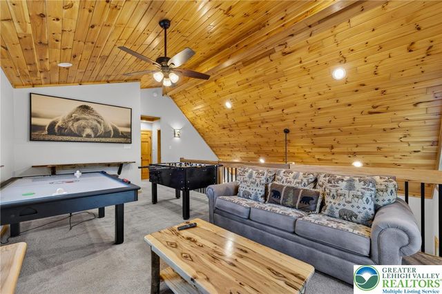 37 Frost Lane, Penn Forest Twp, PA 18210
