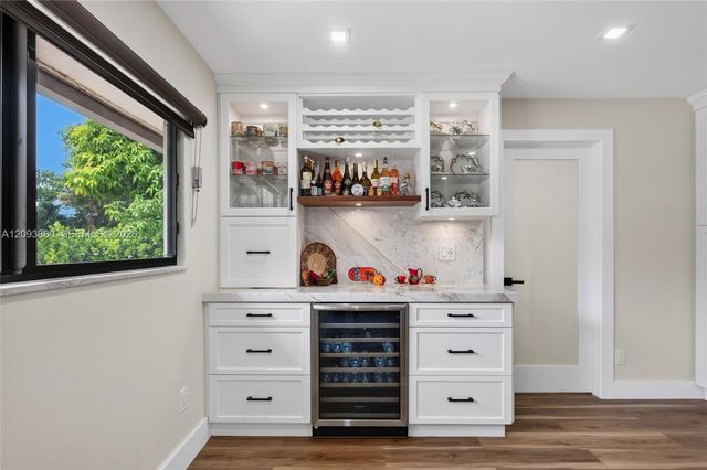 14390 SW 24th Street, Davie, FL 33325