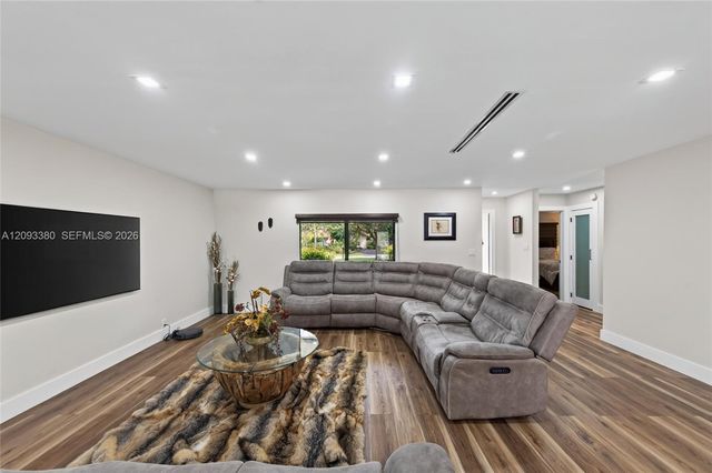 14390 SW 24th Street, Davie, FL 33325