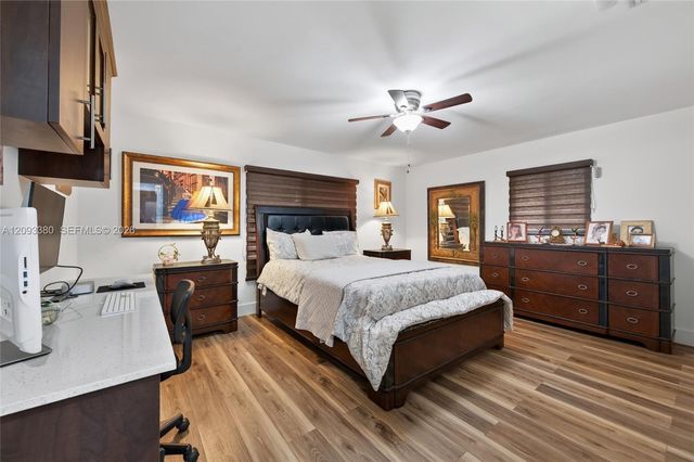 14390 SW 24th Street, Davie, FL 33325