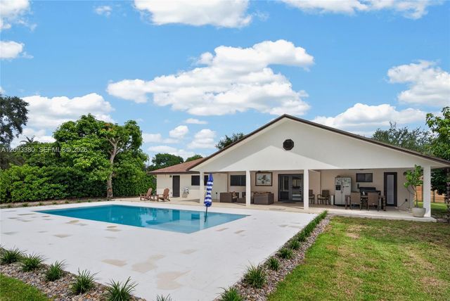 14390 SW 24th Street, Davie, FL 33325
