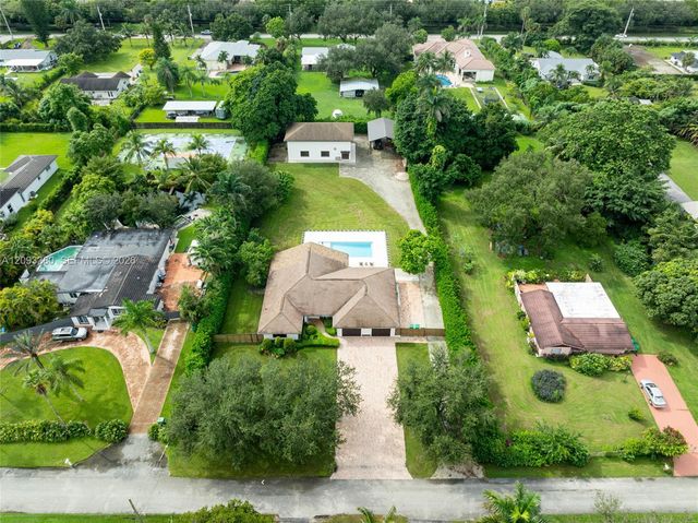 14390 SW 24th Street, Davie, FL 33325
