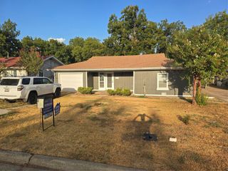 705 Vine Street, Euless, TX 76040