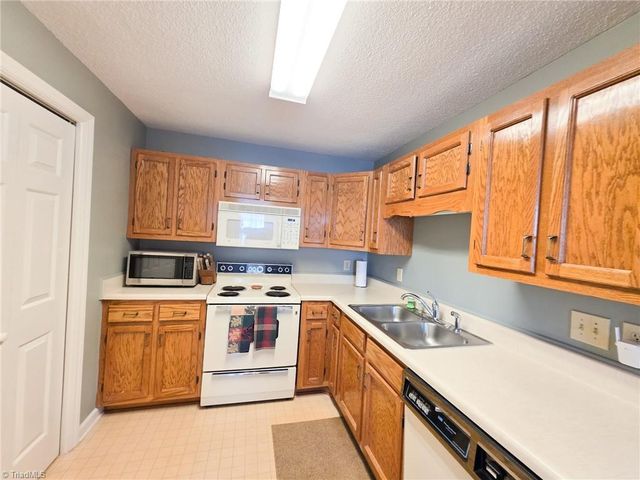 1008 W Northwood Street, Greensboro, NC 27408