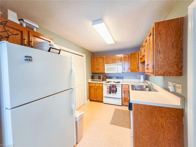 1008 W Northwood Street, Greensboro, NC 27408