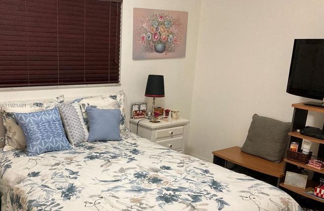 8035 SW 107th Ave 110, Miami, FL 33173