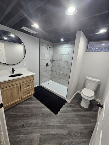 22120 Beverly Street, Oak Park, MI 48237