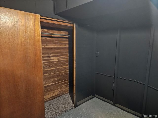 22120 Beverly Street, Oak Park, MI 48237