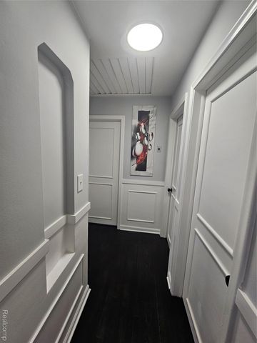 22120 Beverly Street, Oak Park, MI 48237