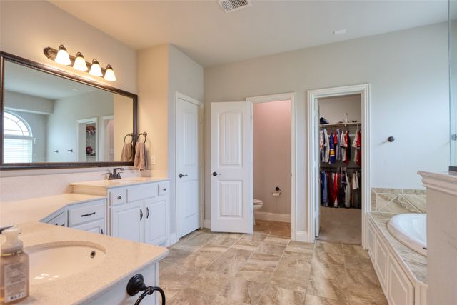 2601 Grouse Hollow Way, Midlothian, TX 76065