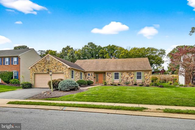 113 BENT TREE, Lancaster, PA 17603