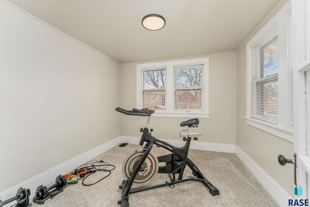 804 S summit Ave Avenue, Sioux Falls, SD 57104