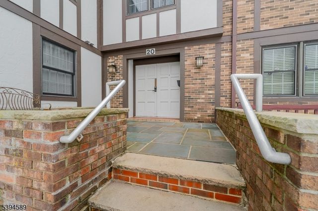 20 HERITAGE DRIVE C, Chatham Twp., NJ 07928