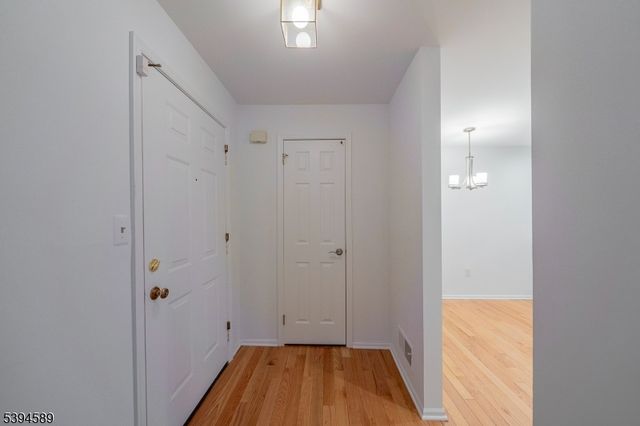 20 HERITAGE DRIVE C, Chatham Twp., NJ 07928