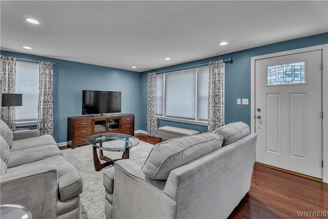 82 Treadwell Road, Tonawanda, NY 14150