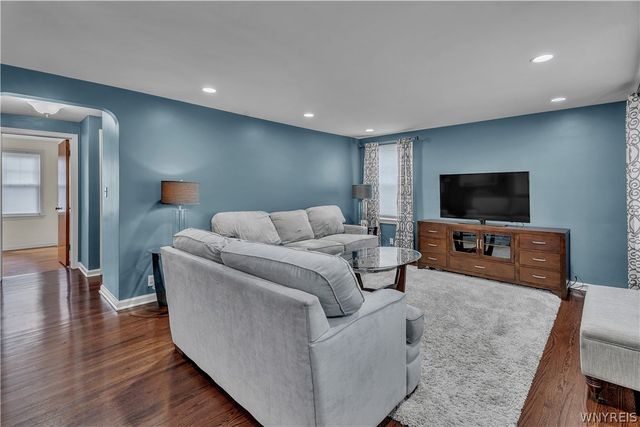 82 Treadwell Road, Tonawanda, NY 14150