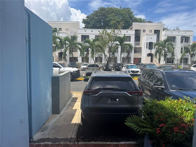 102 P GOLDEN COURT II P102, San Juan, PR 00918