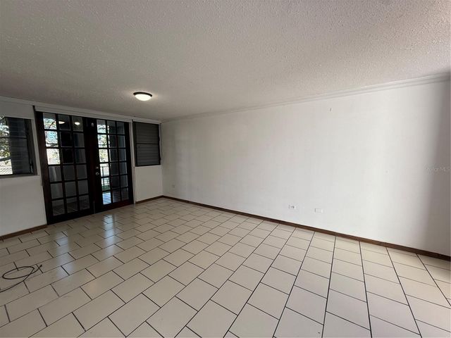 102 P GOLDEN COURT II P102, San Juan, PR 00918