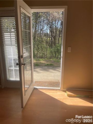 11917 Stratfield Place Circle 118, Pineville, NC 28134