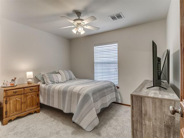 709 N Remington Way, Mustang, OK 73064