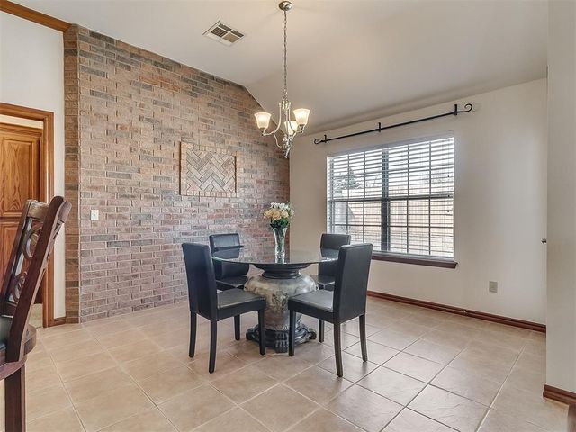 709 N Remington Way, Mustang, OK 73064