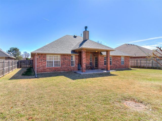 709 N Remington Way, Mustang, OK 73064