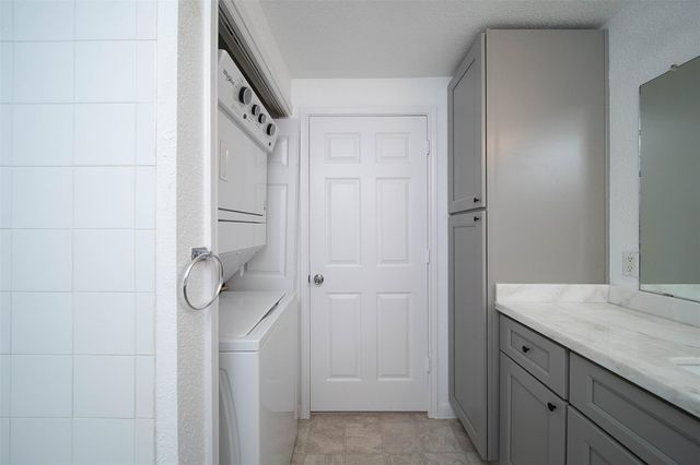 1330 Old Spanish Trail 2209, Houston, TX 77054