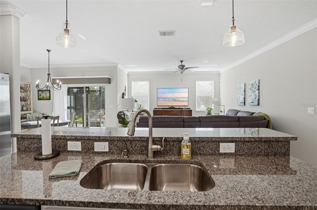 1370 WHITE FOX RUN, Lutz, FL 33549