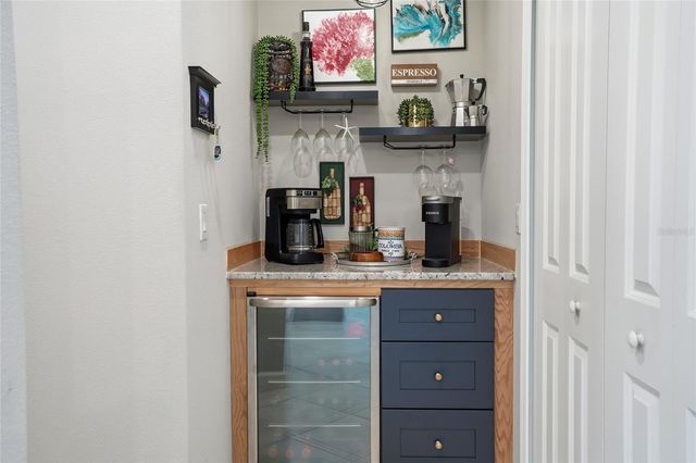 1370 WHITE FOX RUN, Lutz, FL 33549