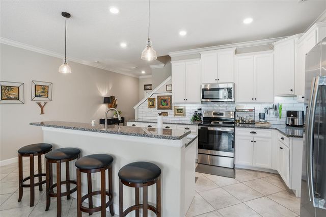 1370 WHITE FOX RUN, Lutz, FL 33549