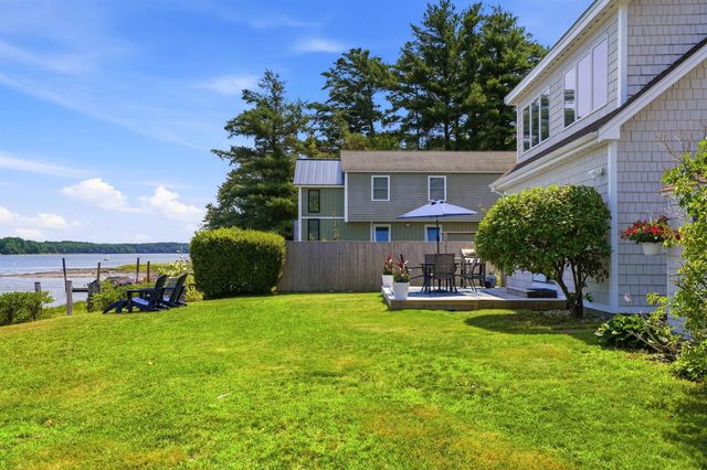19 Wentworth Terrace, Dover, NH 03820