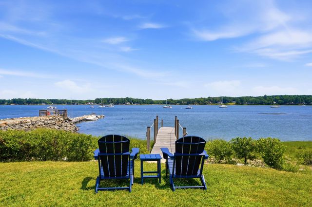 19 Wentworth Terrace, Dover, NH 03820