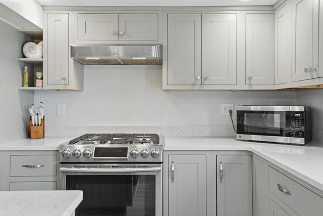 19 Wentworth Terrace, Dover, NH 03820