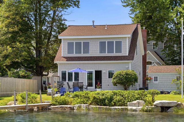 19 Wentworth Terrace, Dover, NH 03820